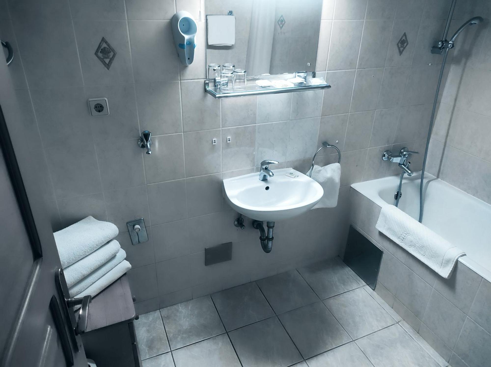 Hotel Vienna Загреб Экстерьер фото