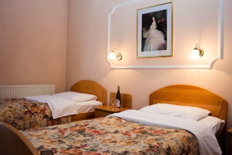 Hotel Vienna Загреб Экстерьер фото